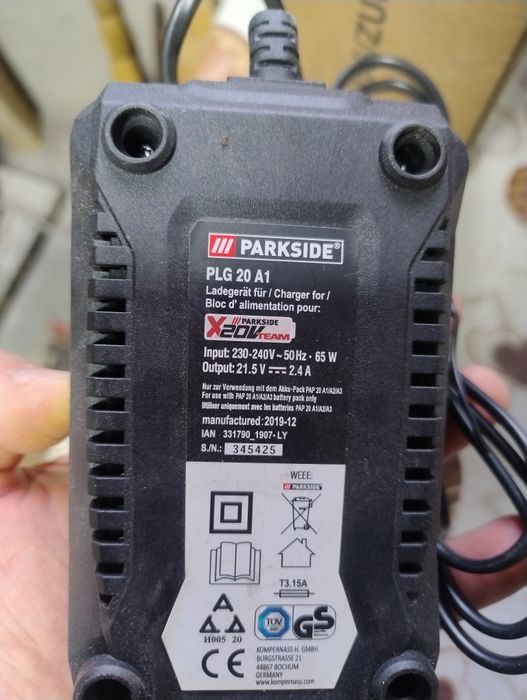 Încărcător parkside