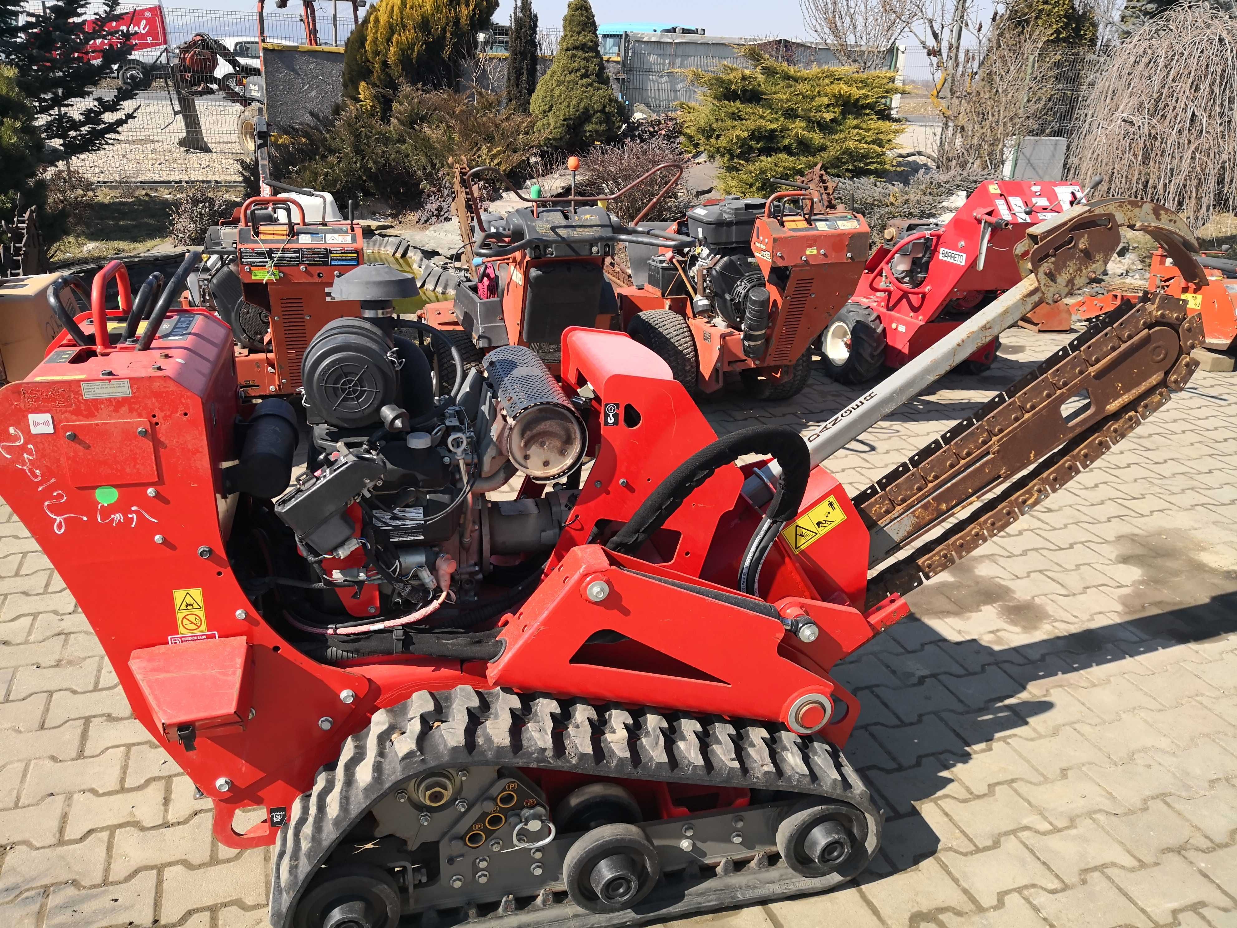 Utilaj de sapat santuri Ditch Witch C24X - gardenlogistic Brasov