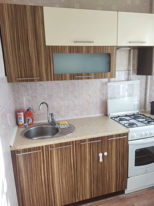 Продам 2х ком улучшенка р-н Евразийского рынка