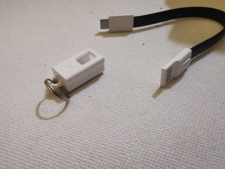 Cablu portabil breloc