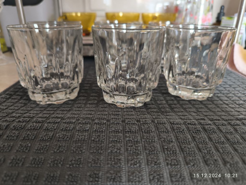 Чаши за уиски и водни