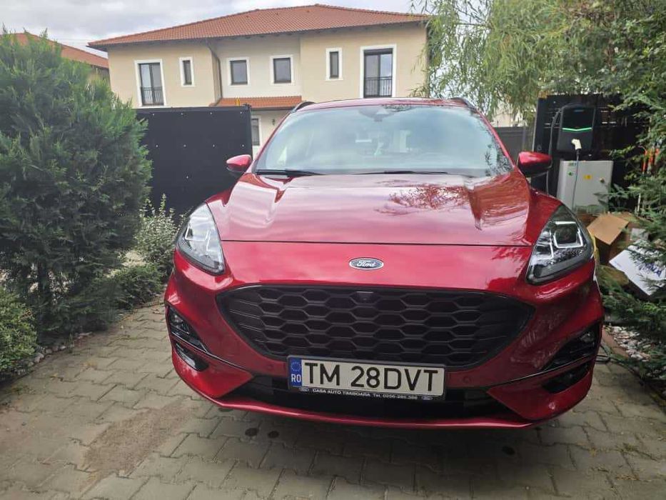 Ford Kuga plug in hibrid