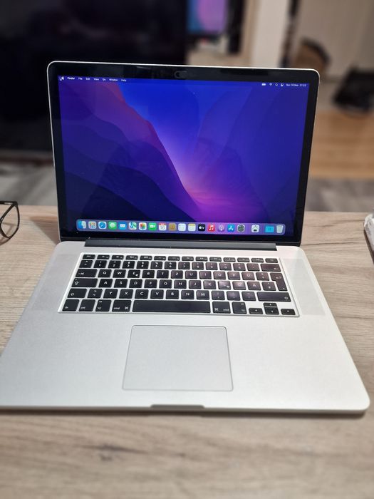 Macbook Retina 2015, I7, Baterie noua ,Radeon R9 ,16Gb ram , 256gb ssd