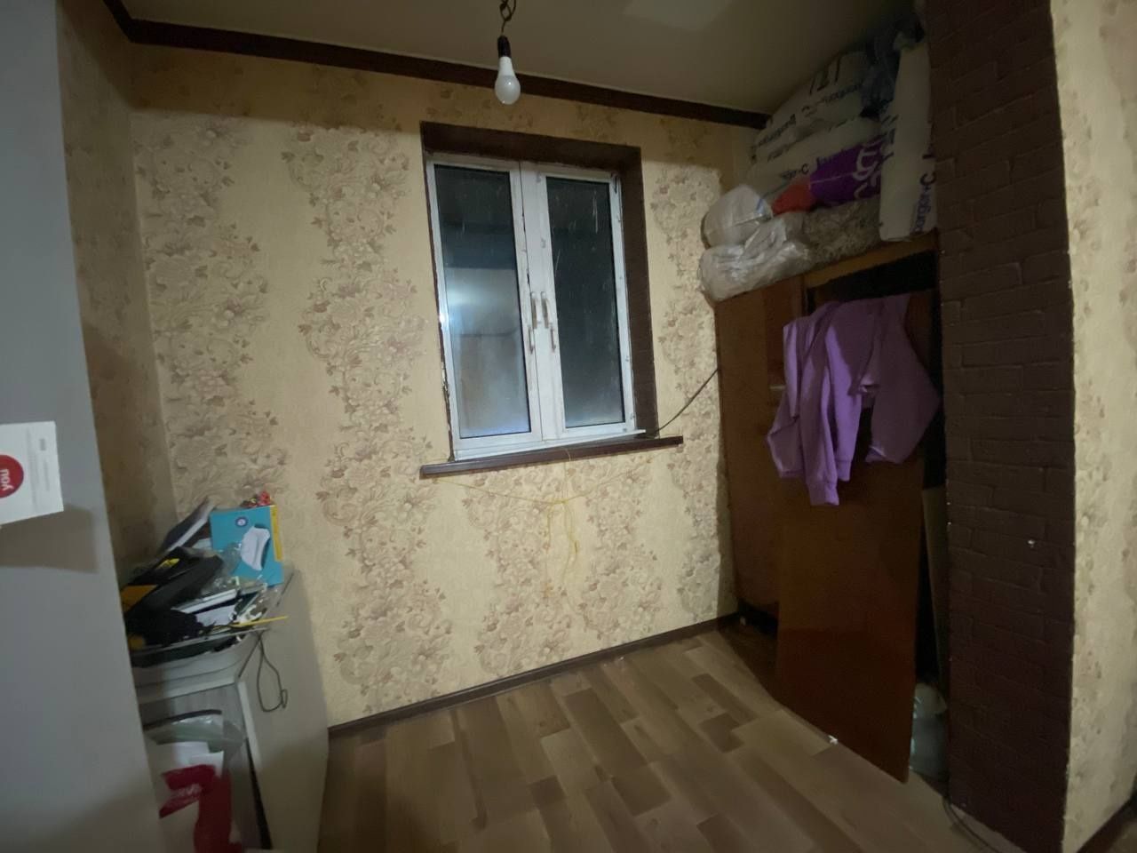 Срочно продаётся 11 квартал шухрата 1 комнатная квартира