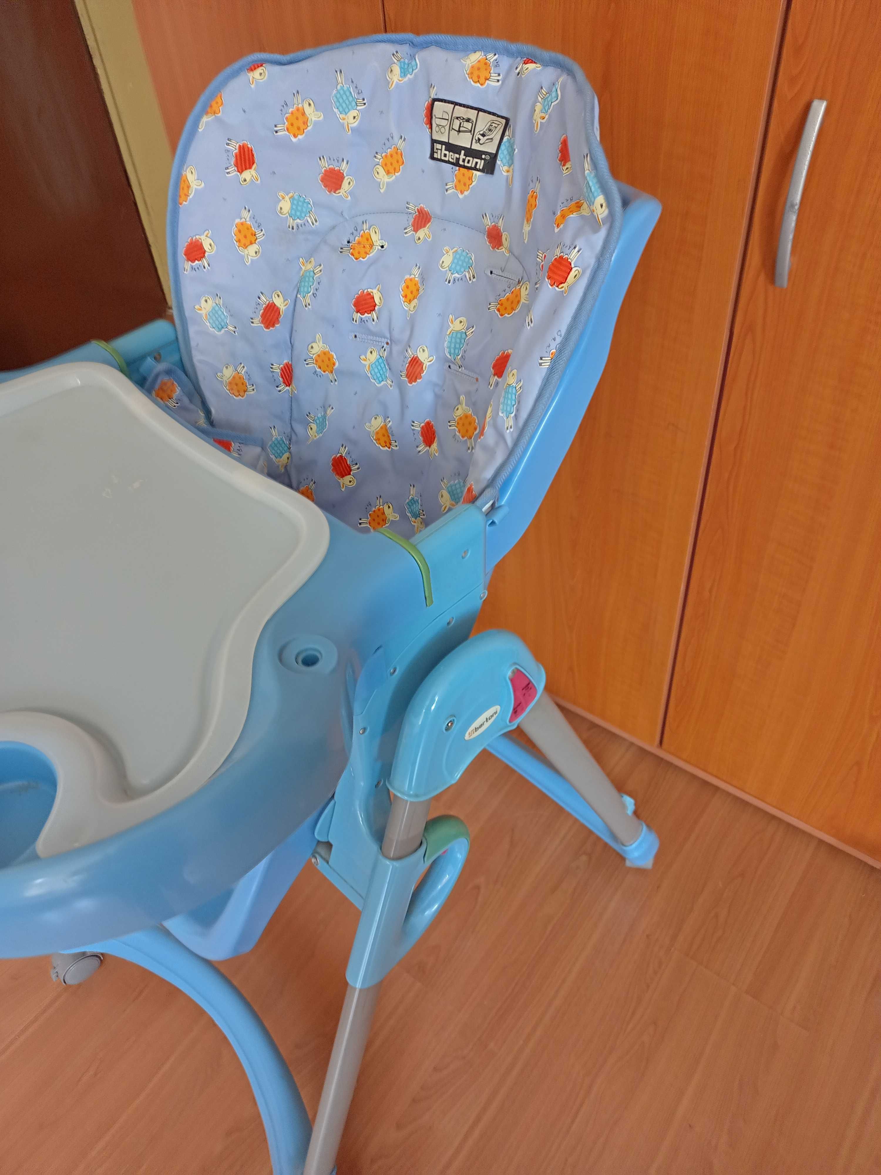 Продавам детско столче за хранене  Bertoni