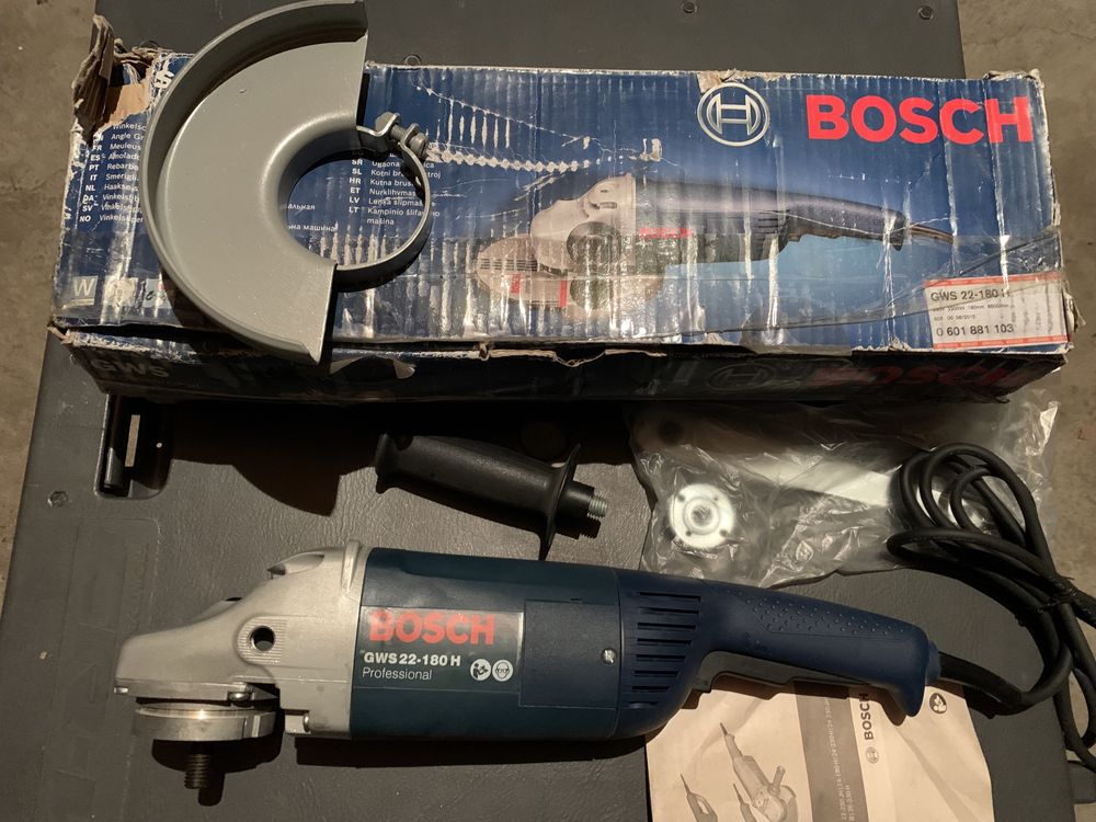 Угловая шлифмашина Bosch GWS 22-180 Professional