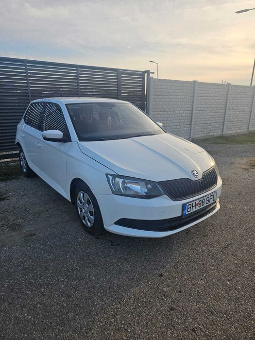 Skoda Fabia an 2015 avariat