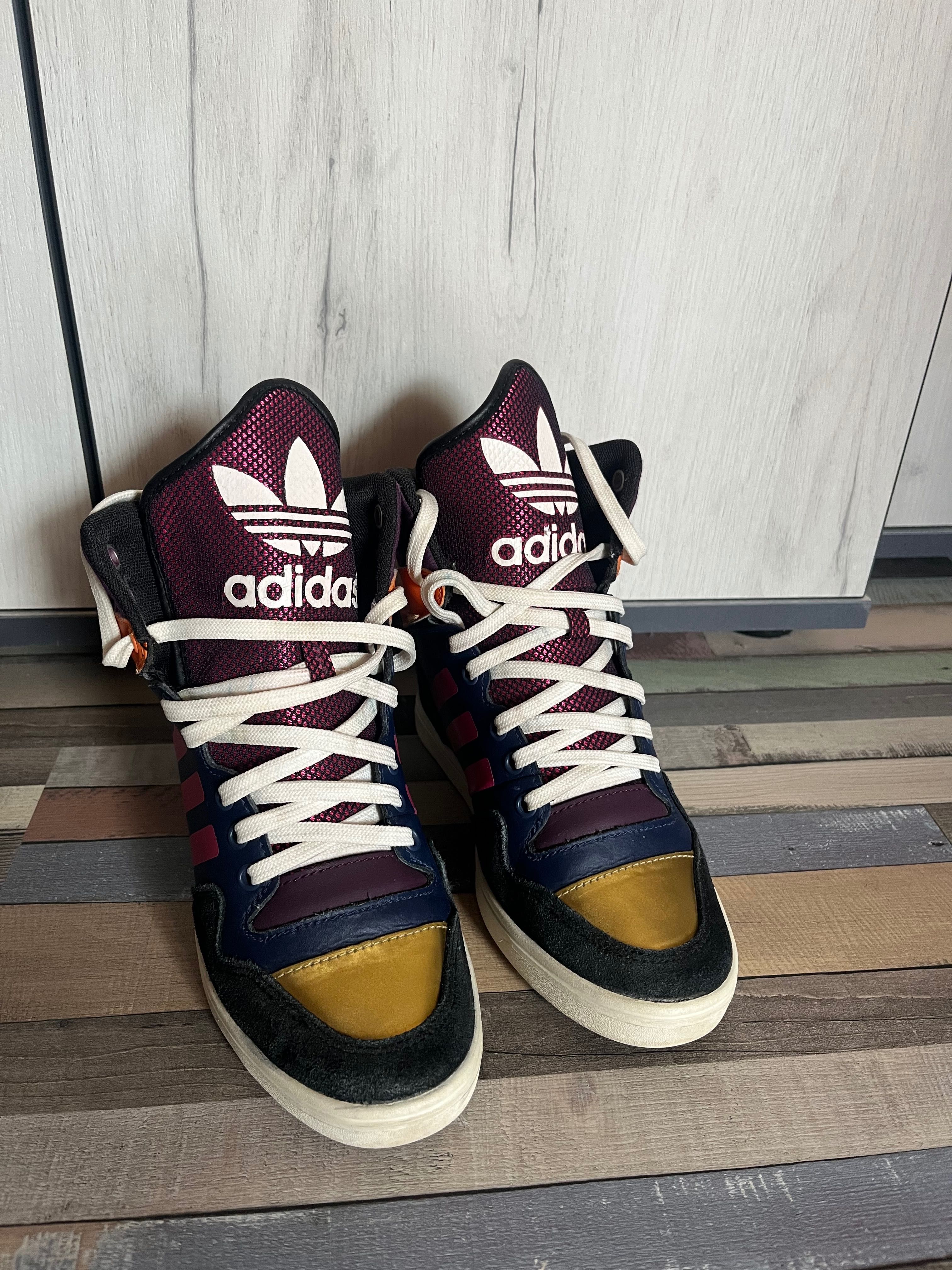 Оригинални платформи Adidas