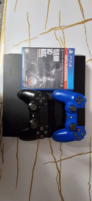 Продаю ps4 не вскрывалья пломбы на месте