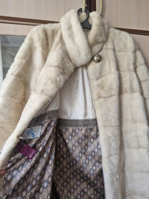 Продаю натуральную норковую шубу