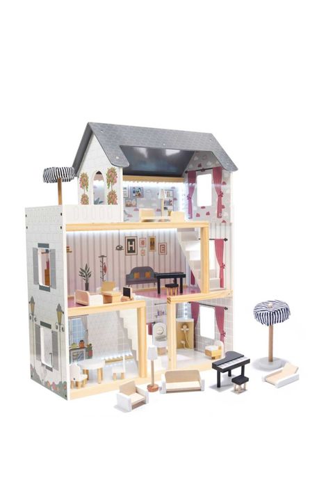 Casuta de papusi din lemn