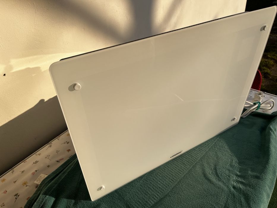 Convector cu panou de sticla VONROC 1500W in doua trepte