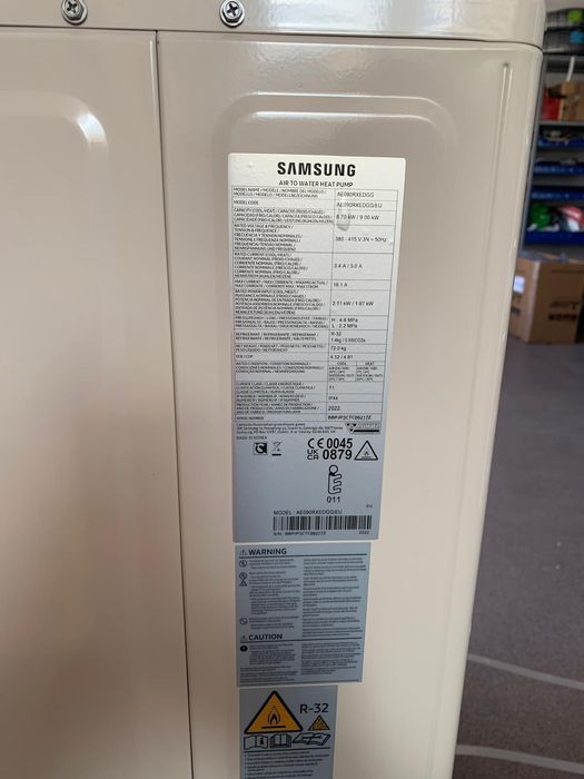 Термопомпа Samsung AE260RNWSGG/AE090RXEDGG 9kw
