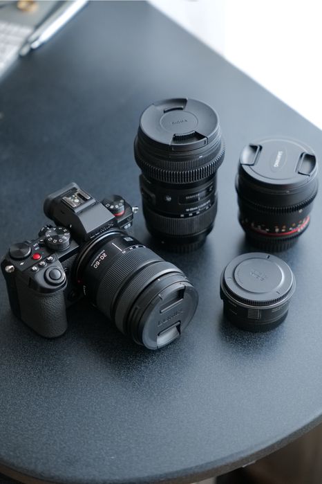 Panasonic Lumix S5 + Panasonic 20-60