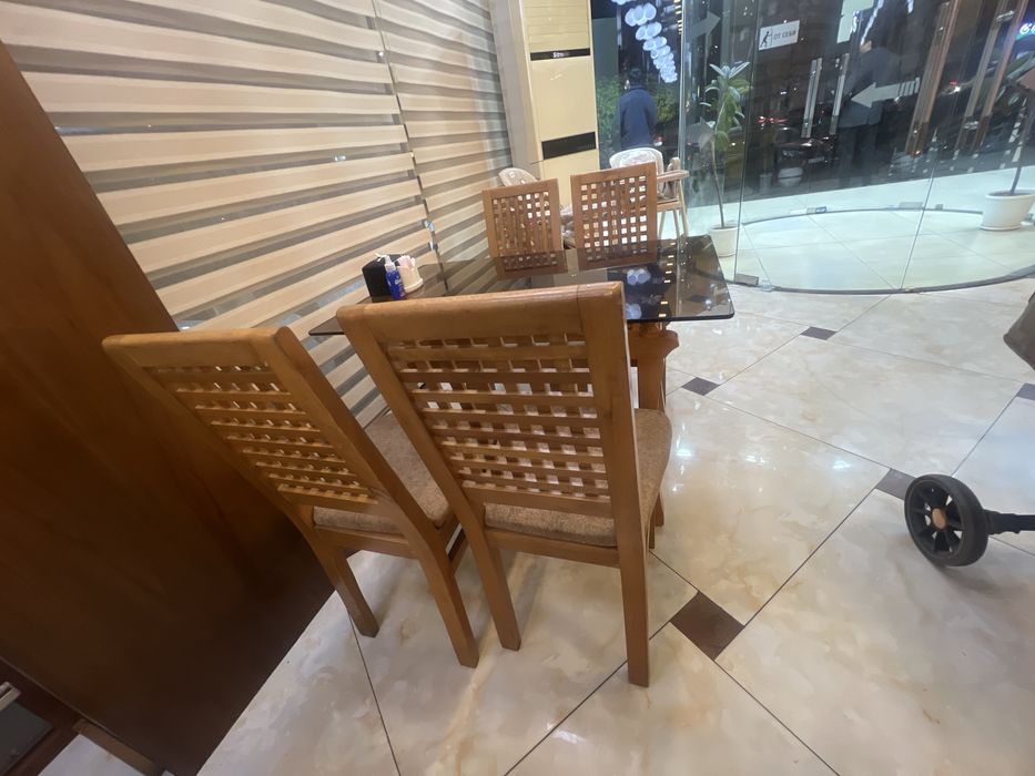 stol stul hovli yoki choyxona uchun yaxshi chidamli kop ishlatilmagan