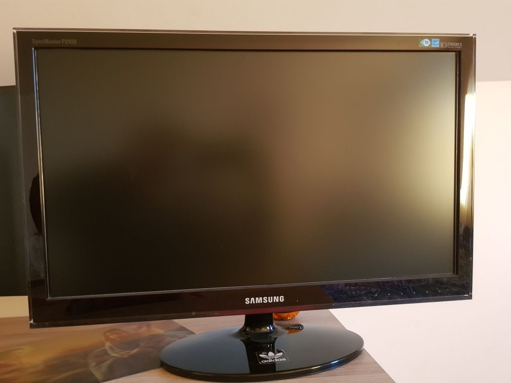 Monitor LG, în stare perfectă