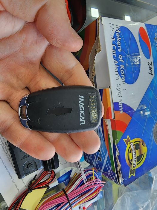 Magicar pult faqat ochip ilish uchun.