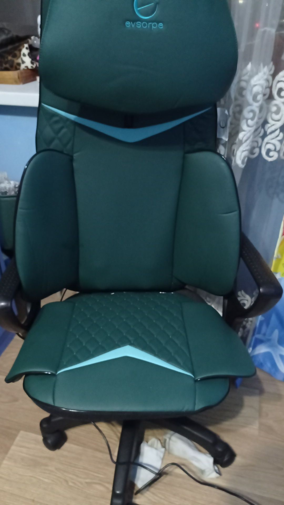 Продам массажер из нифритовых камней
