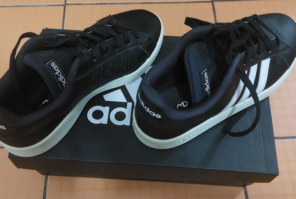 Adidas Grand Court Black