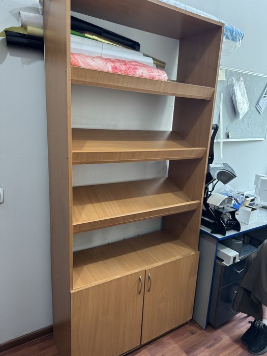 Продам шкаф офисный