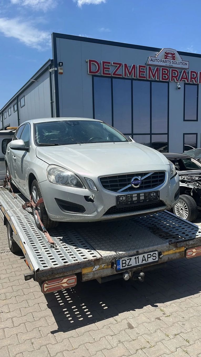 Dezmembram Volvo V60 2.0D an fabricatie 2012