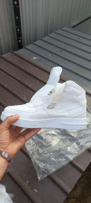 Adidași Nike Noi Diferite Modele