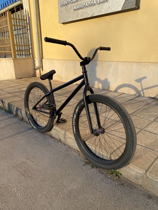 Pride street - на части