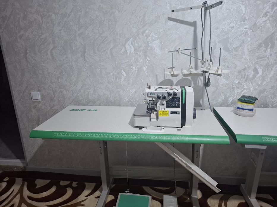 Продаётся швейные машины,  ZOJE прямая строчка и оверлог (новые).