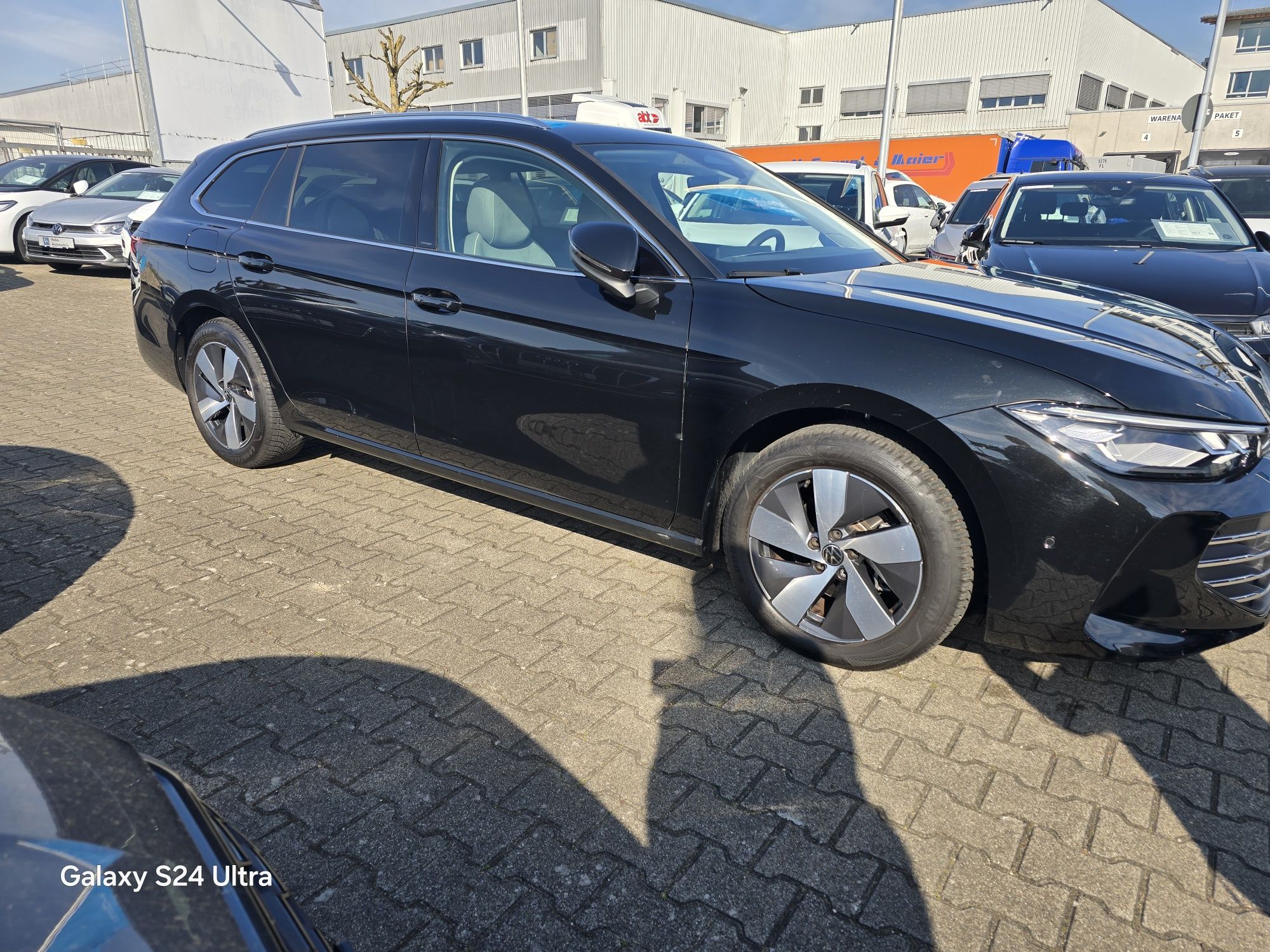 Noul Passat Variant Business
