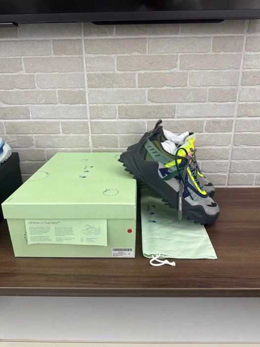 Off White ODSY-1000, Toate Marimile