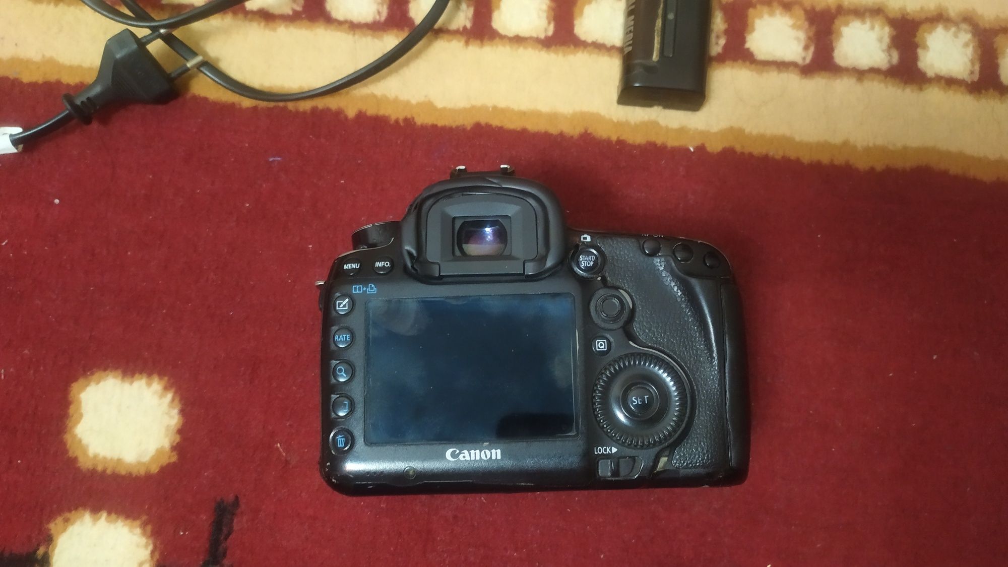 Canon 5d mark 3 sotiladi