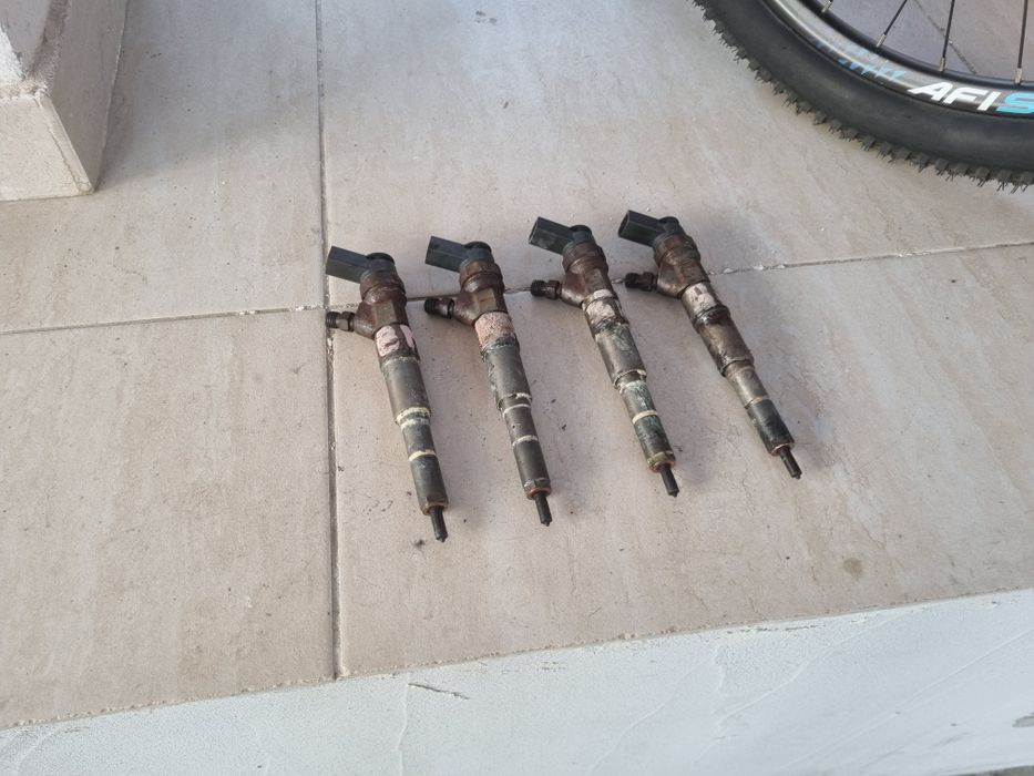 Injectoare bmw 163 cp  seria 1  seria3