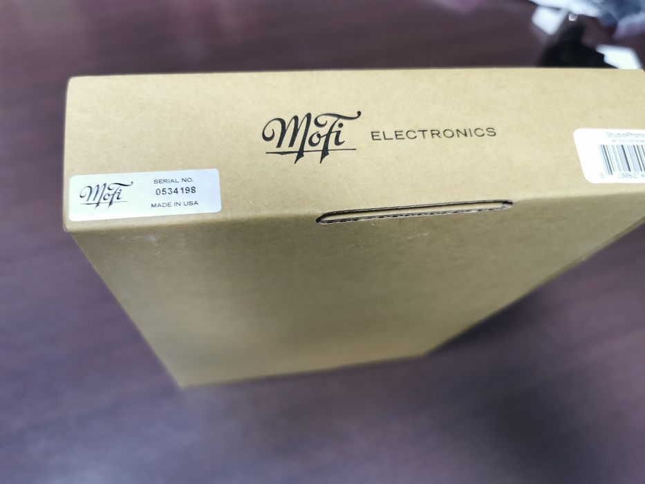 Preamplificator MOFI Studio Phono  nu NAD Technics
