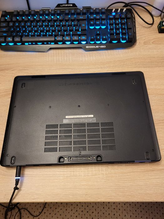 Laptop Dell Latitude E5550 , i5-5300U , 8 GB , HDD 1T , 15.6" FullHD