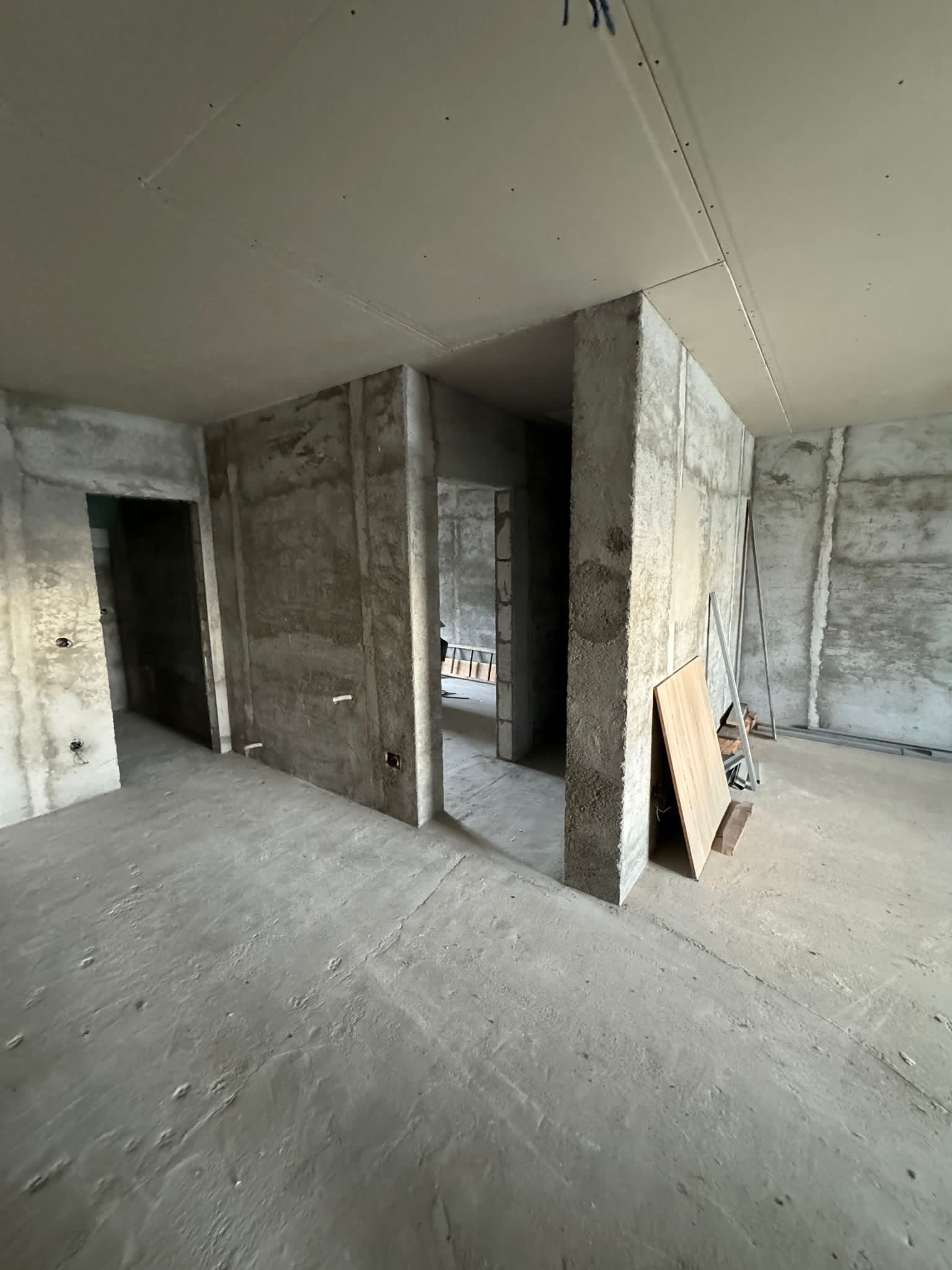 Apartament 57 mp
