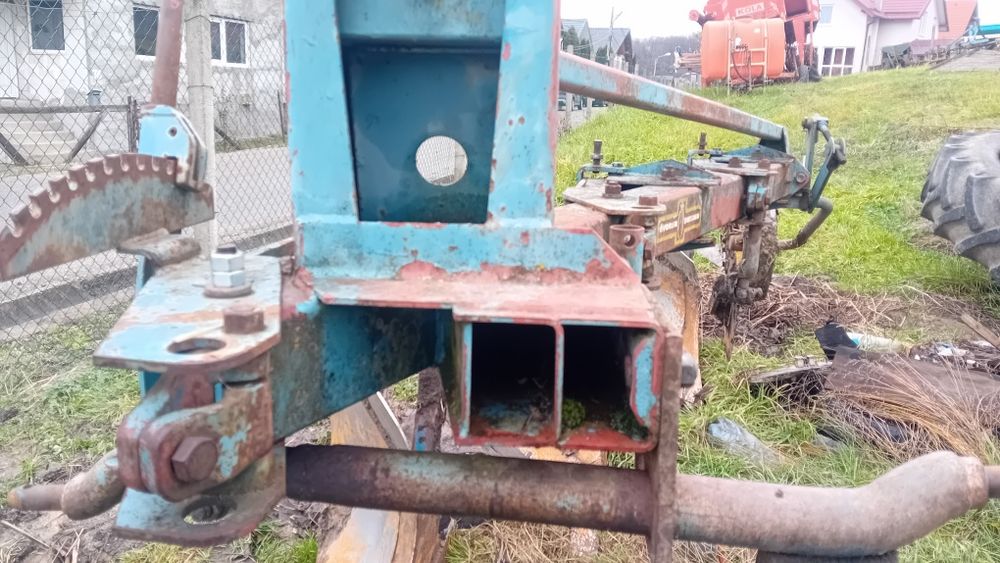 Plug Overum cu 3 brazde