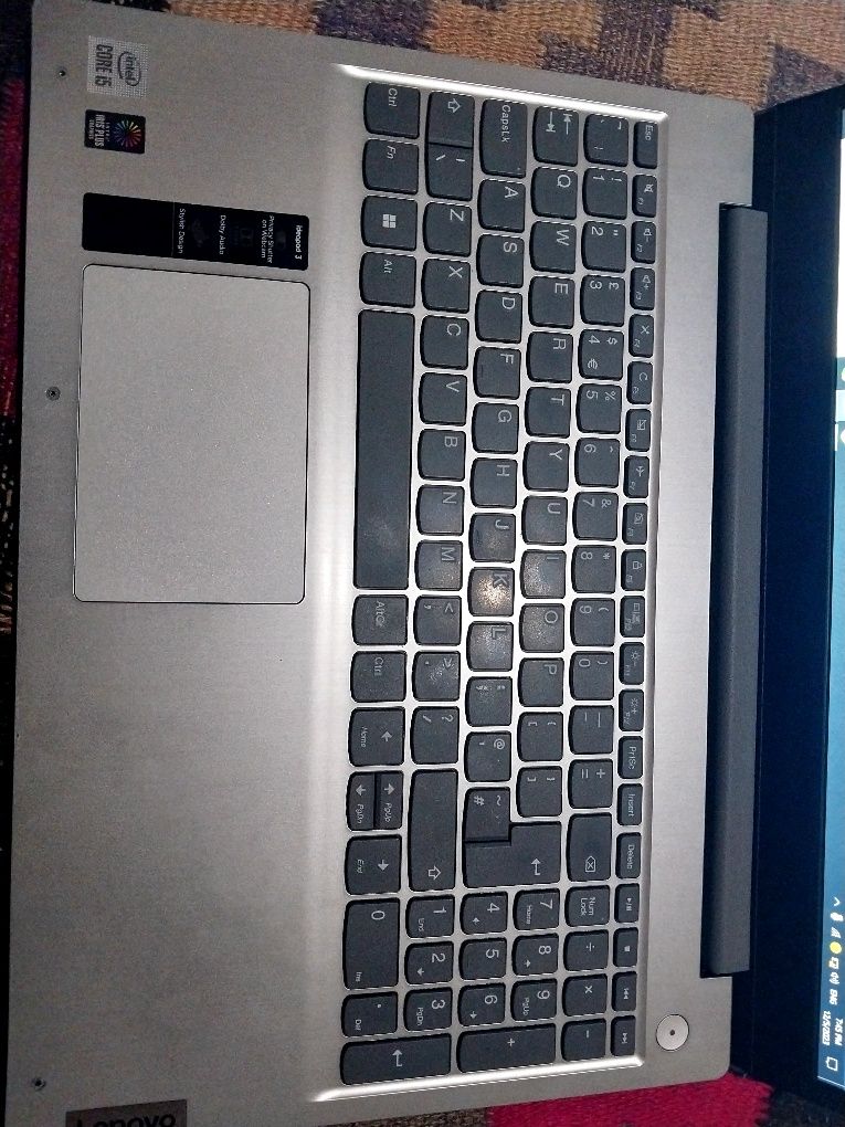 Lenovo noutbuk core i5