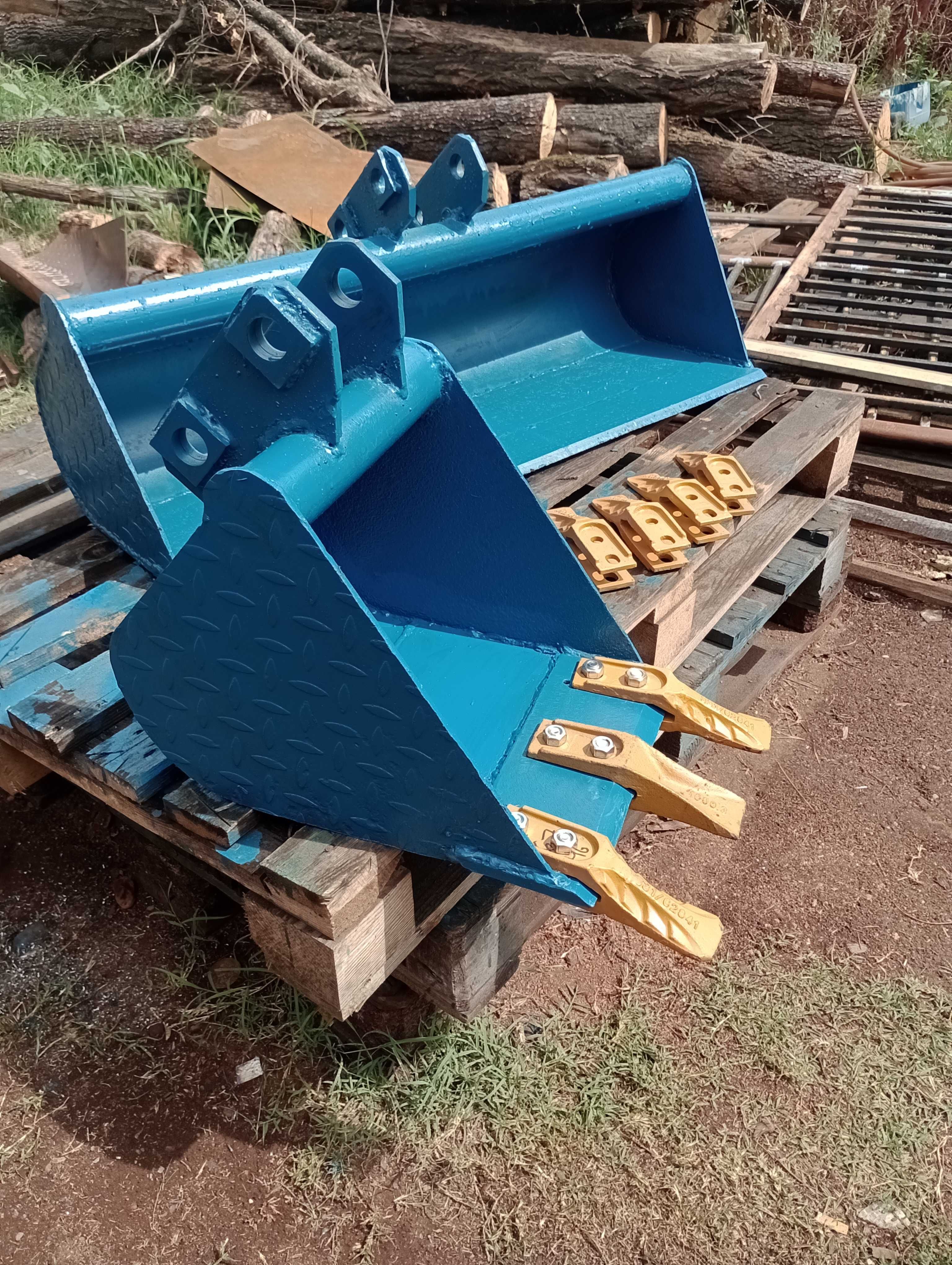 Cupe de taluz și de săpat miniexcavator