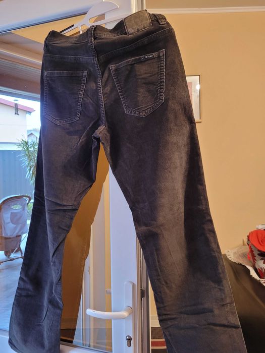 Pantaloni Casuals, catifea C&A, marimea 33/32