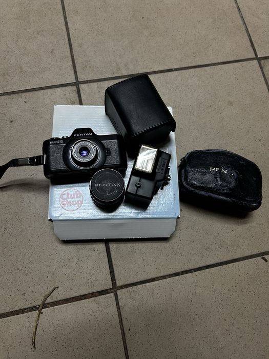 Vând Set Cameră Foto Pentax Auto 110 - Stare Excelentă