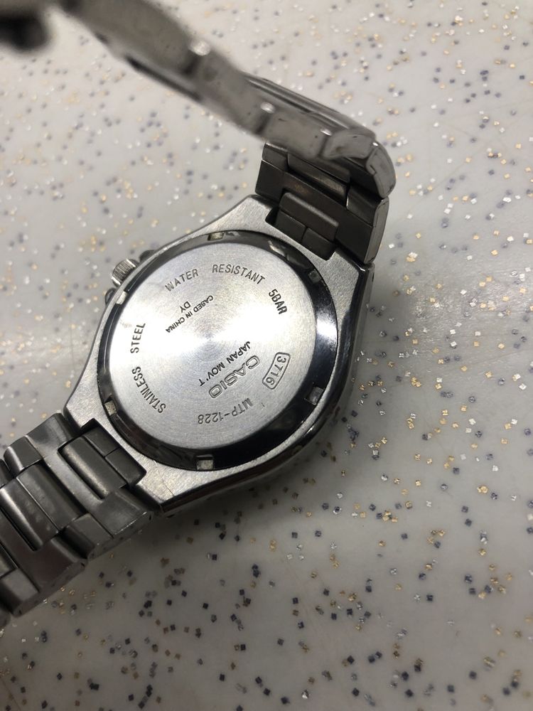 Часовник Casio Mtp 1228