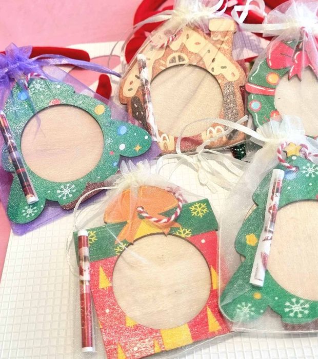 Коледни рамки за снимки за украса