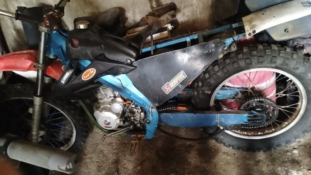 dezmembrez cros 250cc cadru mare