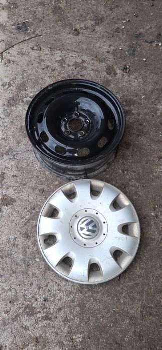 Vand 4 jante de tabla pe 15 de ww golf 4 si 4 capace originale ww