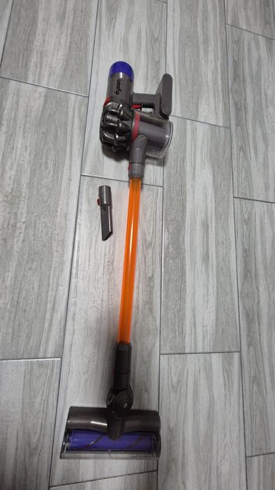 Vand aspirator dyson pentru copii