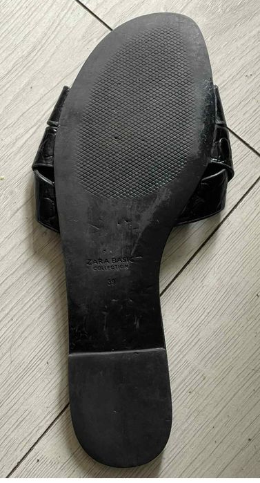 Сандали 39  номер