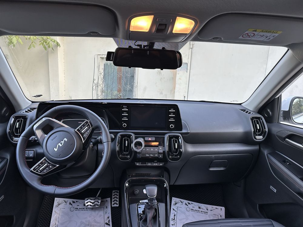 Kia Sonet Full 2024