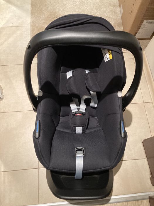 Кошче за кола Maxi-Cosi Tinca + Isofix