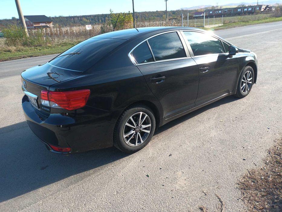 Proprietar vând Toyota avensis t27 2014 2.0 diesel