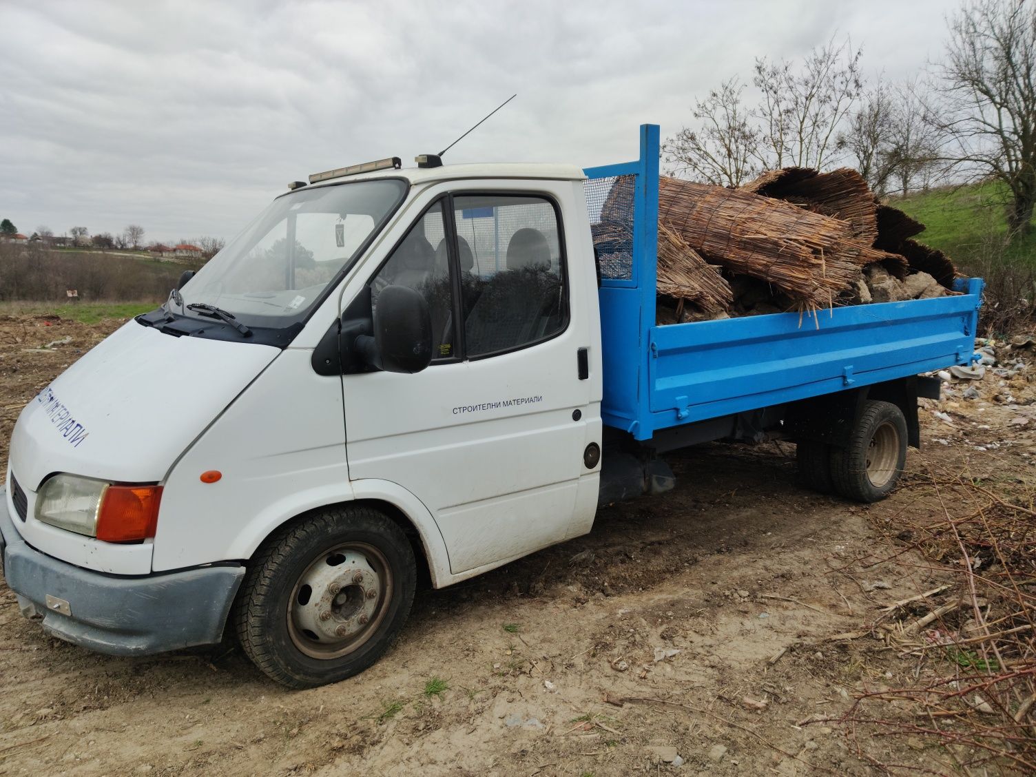 Транспорт с  кран и самосвал - 3,5 т. и 7 т.